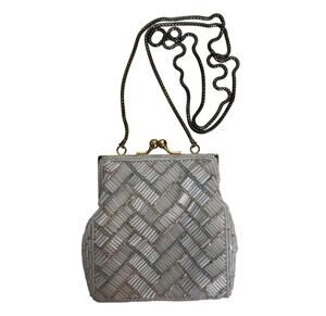 1980s La Regale Ltd White Bugle Beaded Mini Evening Bag
